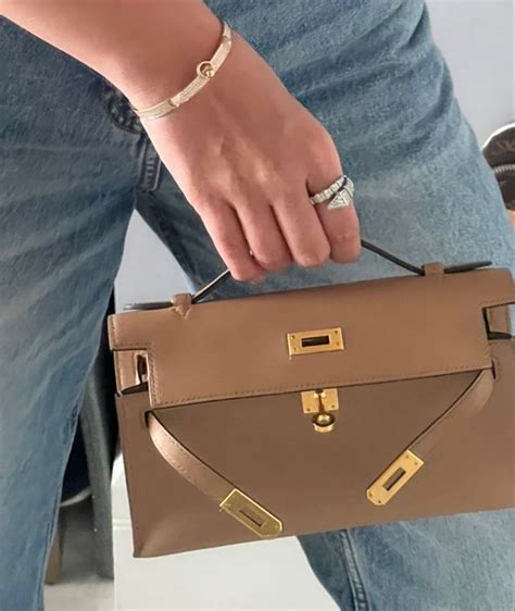 hermes kelly pochette review